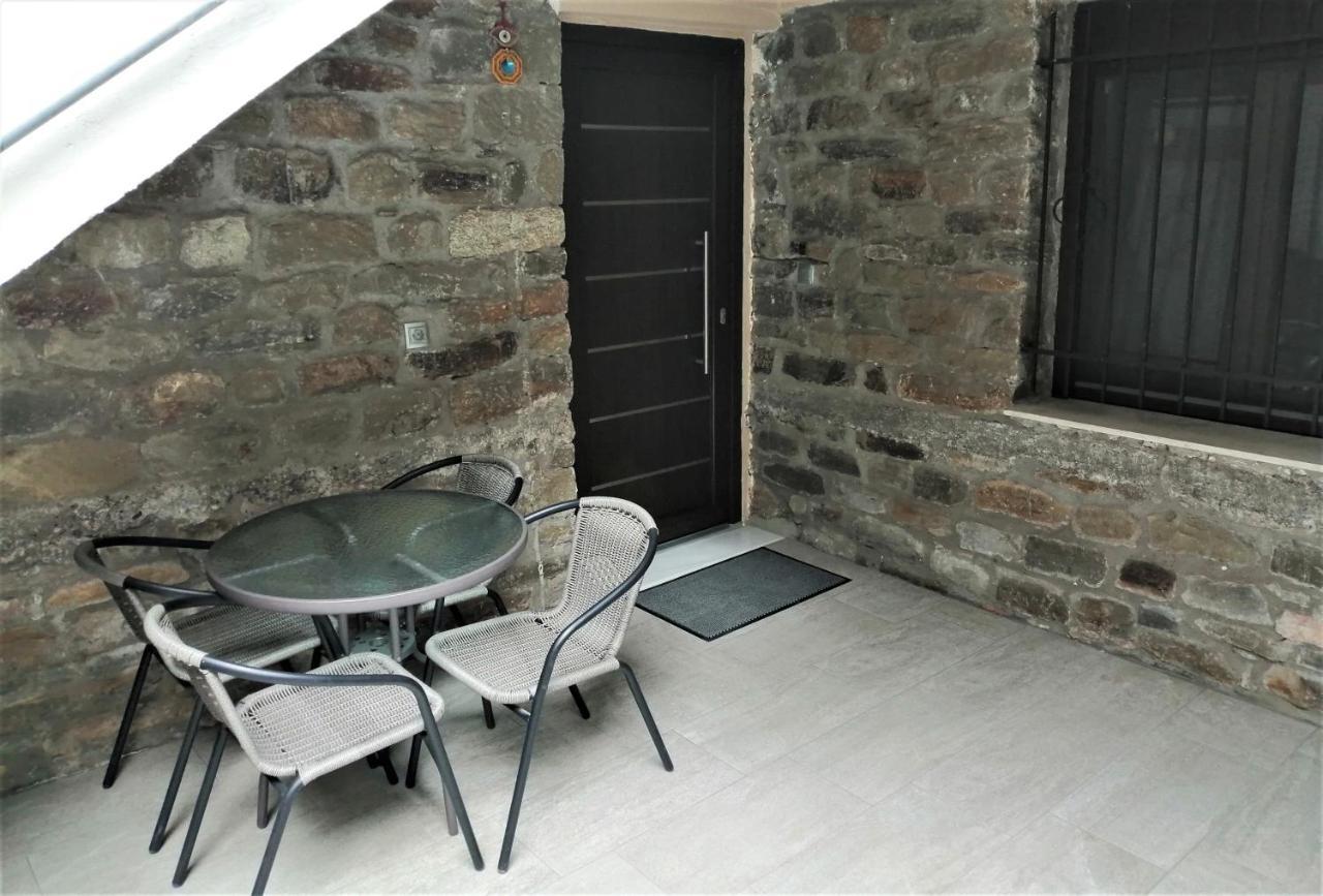 Modern Residence In The Center Of Trikala エクステリア 写真