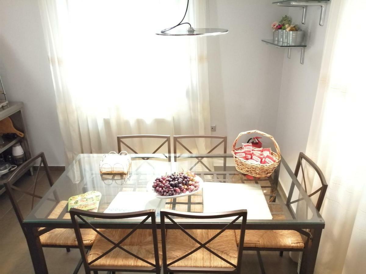 Modern Residence In The Center Of Trikala エクステリア 写真
